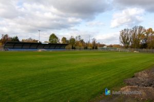 budowa bieżni przy stadionie