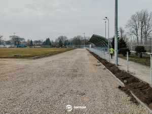 prace przy podbudowie bieżni