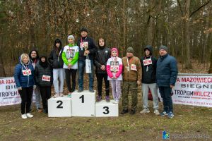 _DSC1429burmistrz z najliczniejszą rodziną biegu na podium